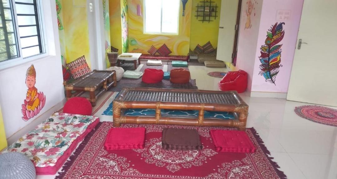 Funk Monk Villa Hostel Pondicherry Auroville Eksteriør billede
